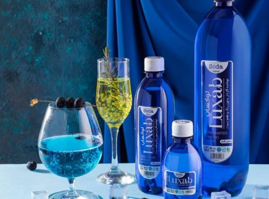 خوش نوشان مشرق زمین آب قلیایی لوکساب